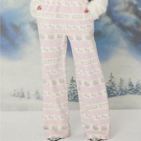 NEW Hello Kitty Pajama Pants - Picture 6 of 16